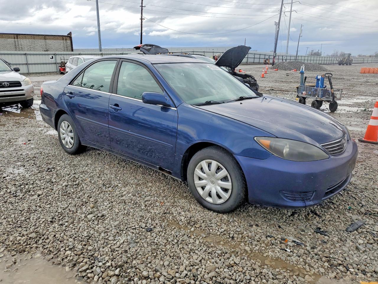 2005 Toyota Camry - Image 4