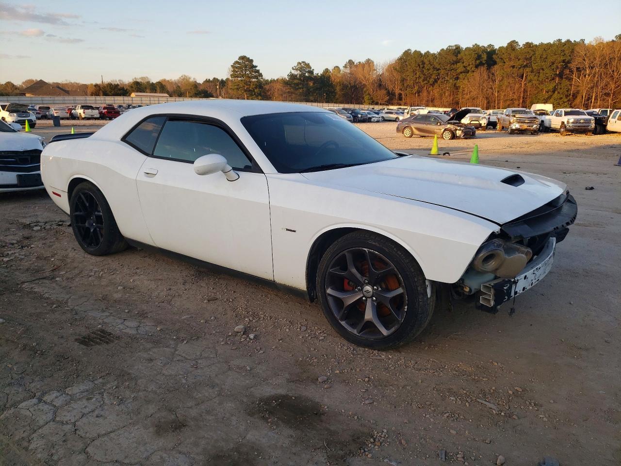 2018 Dodge Challenger Sxt - Фото 4
