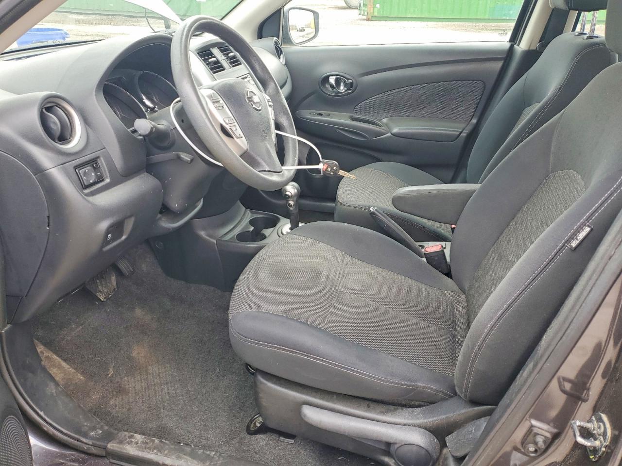 2015 Nissan Versa - Фото 7