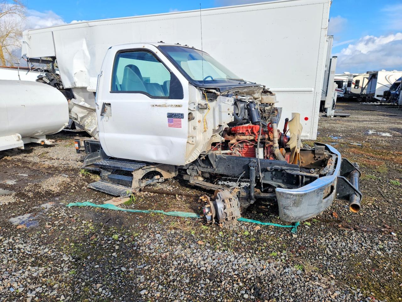 2010 Ford F750 Super Duty Tank Truck - Фото 4