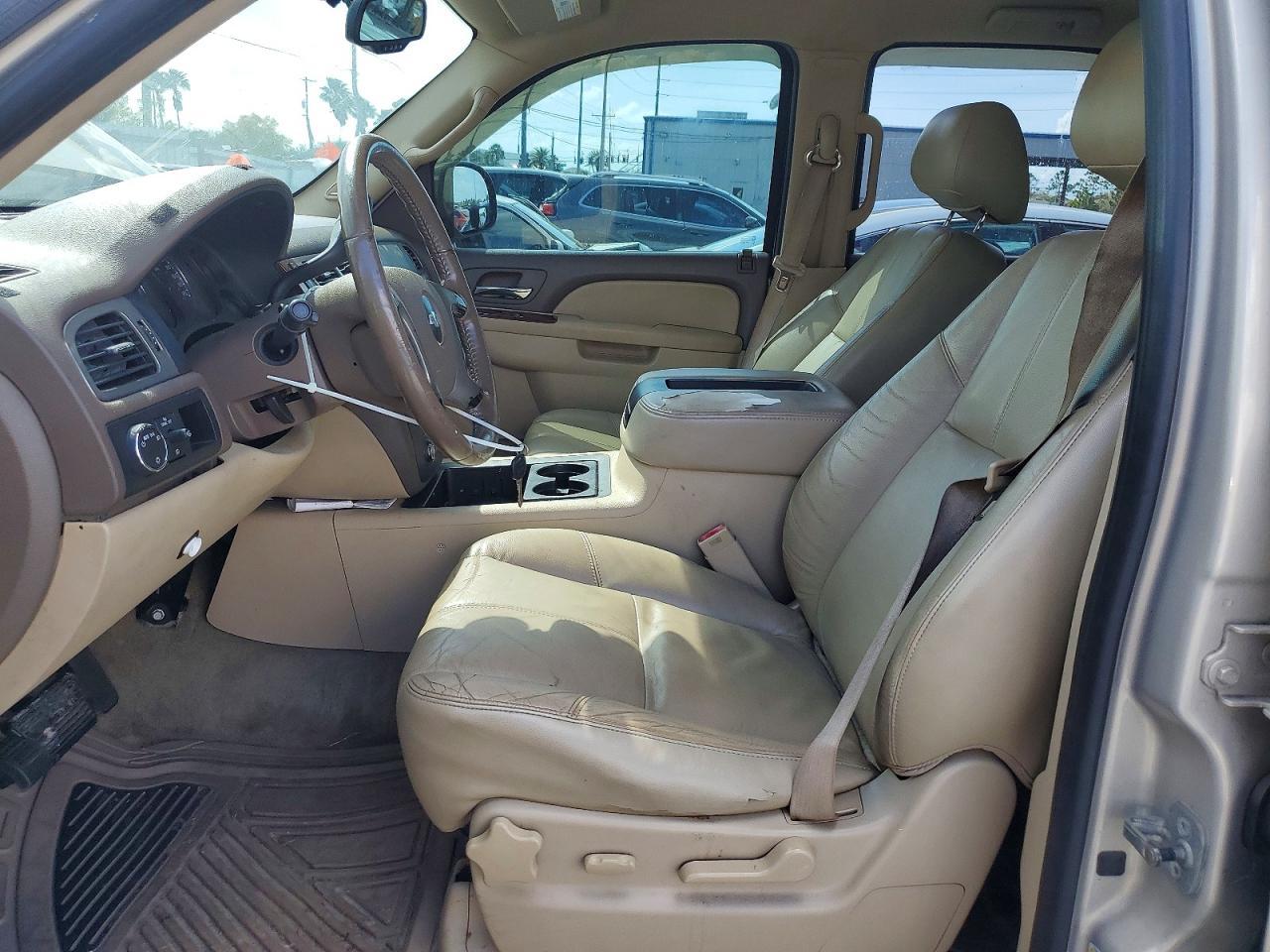 2010 Chevrolet Tahoe C1500 Lt - Image 7