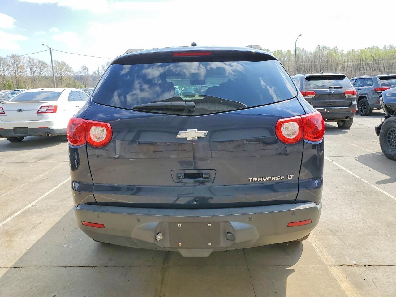 2011 Chevrolet Traverse Lt - Image 6