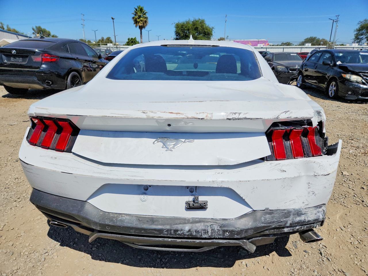 2025 Ford Mustang - Image 6