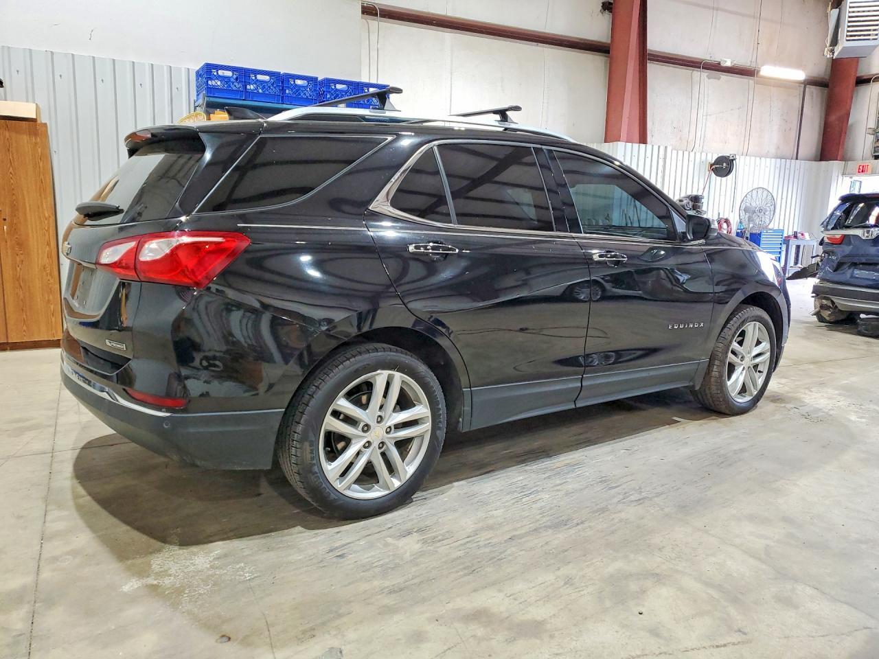 2018 Chevrolet Equinox Premier - Image 3