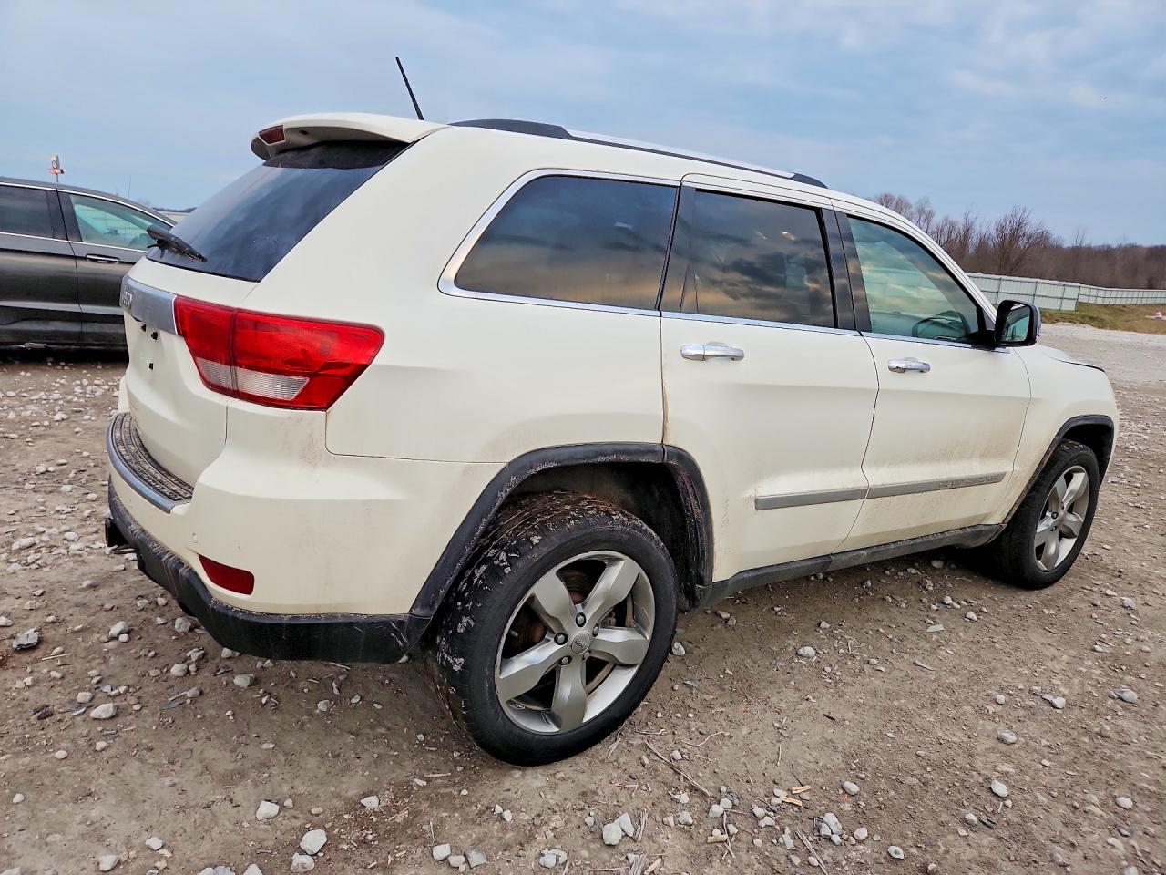 2012 Jeep Grand Cherokee Overland - Фото 3
