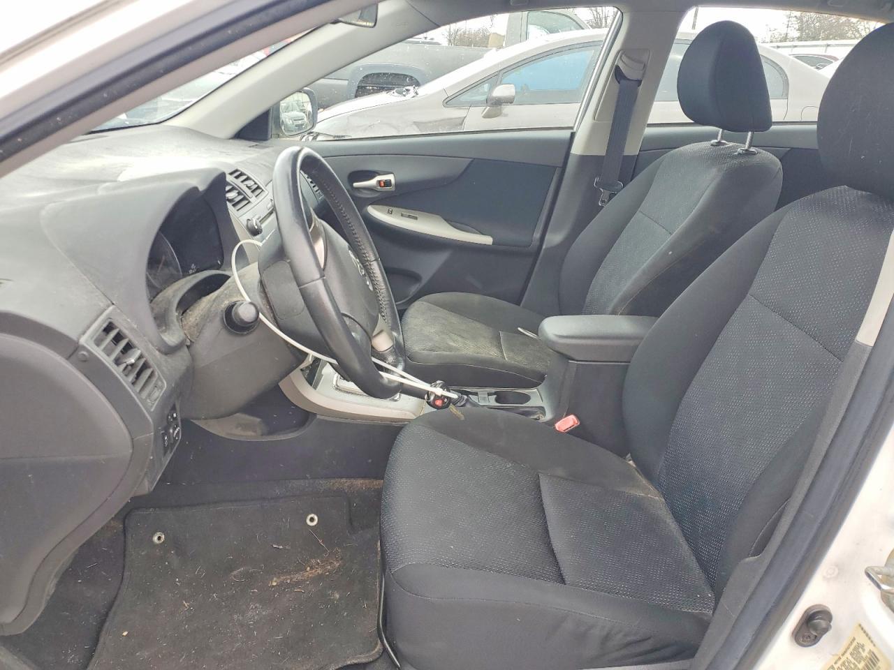 2010 Toyota Corolla S - Фото 7