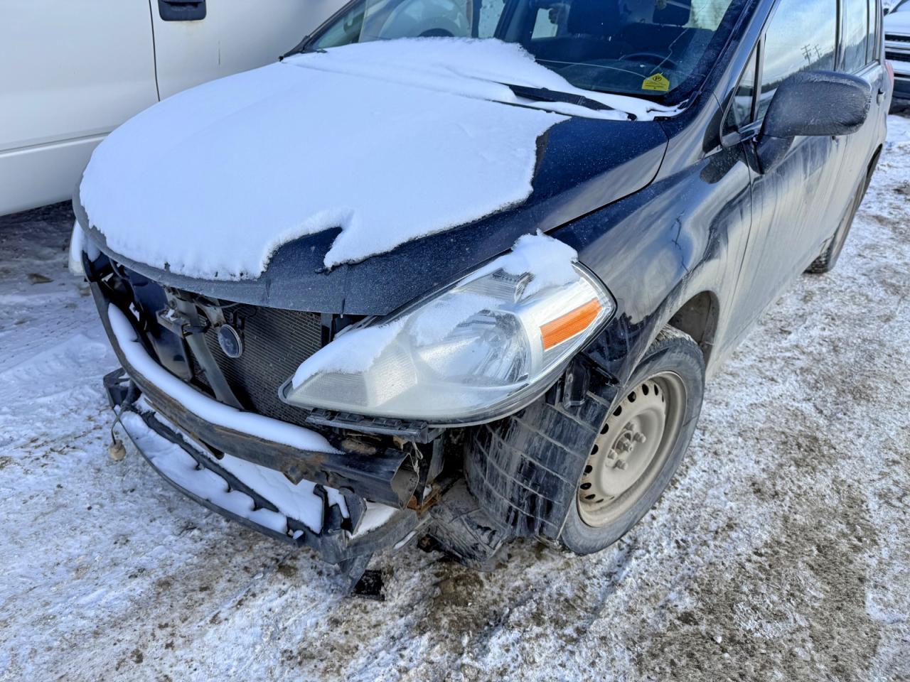 2012 Nissan Versa 1.8 S