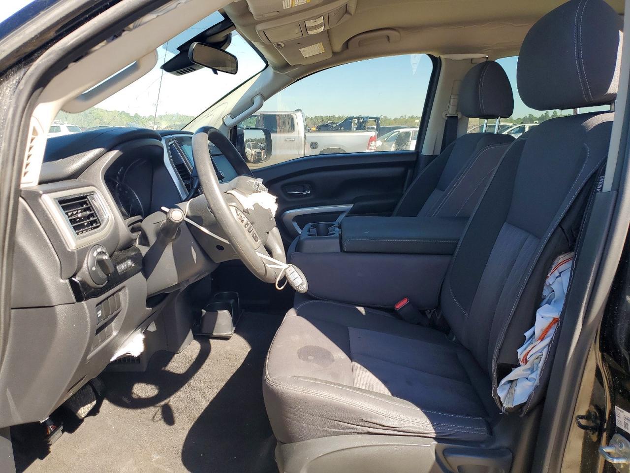 2021 Nissan Titan Sv - Image 7