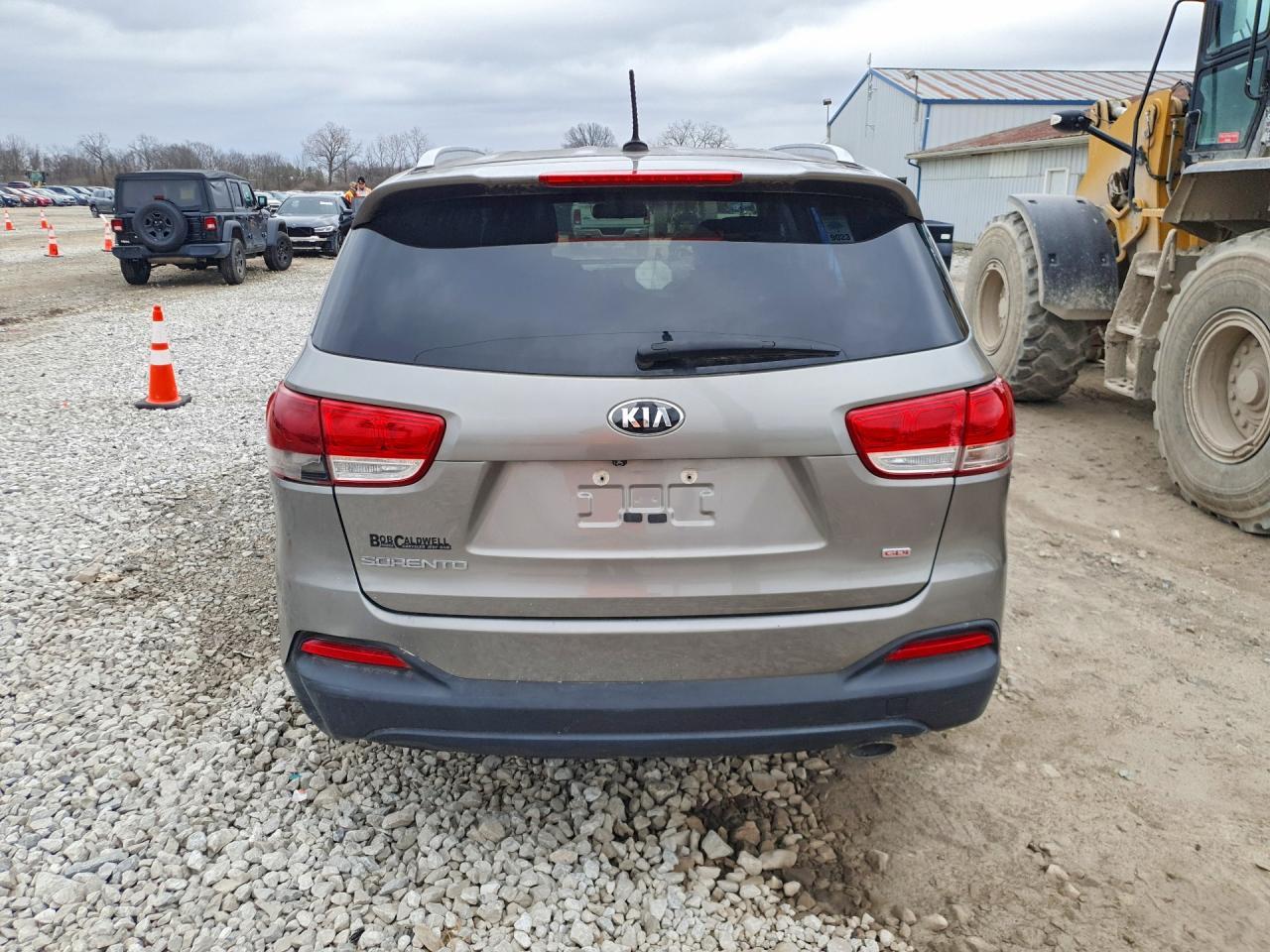 2017 Kia Sorento Lx - Image 6