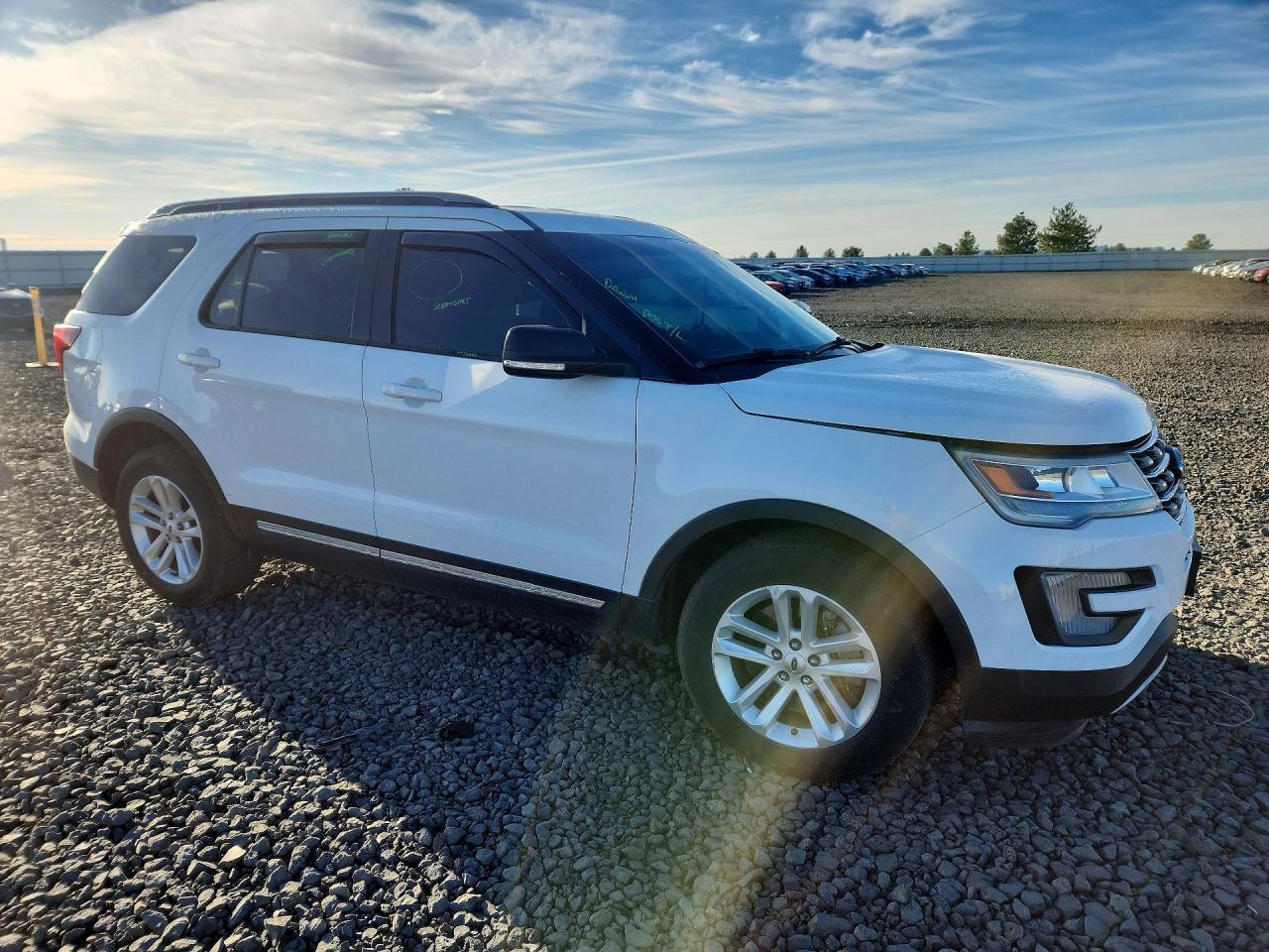 2017 Ford Explorer Xlt - Фото 4