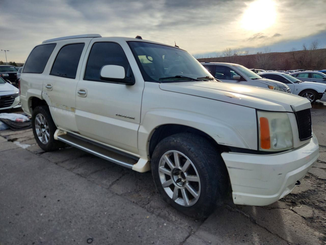 2004 Cadillac Escalade Luxury - Фото 4
