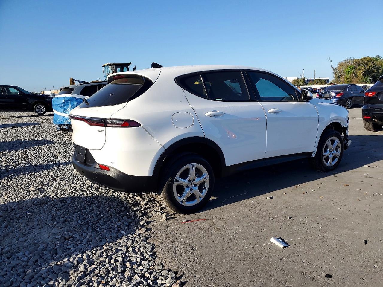 2024 Dodge Hornet Gt - Фото 3