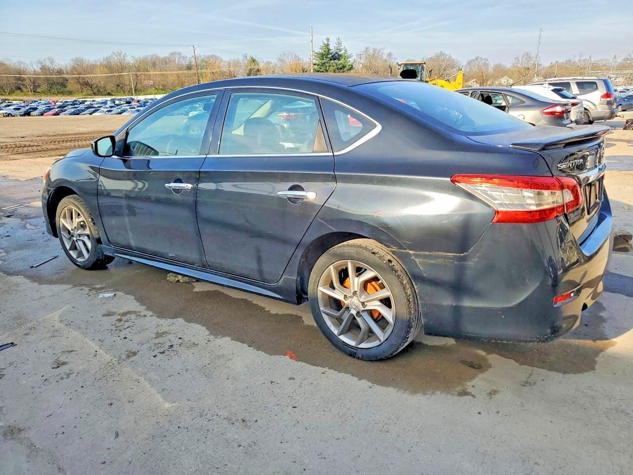2014 Nissan Sentra Sr - Image 2