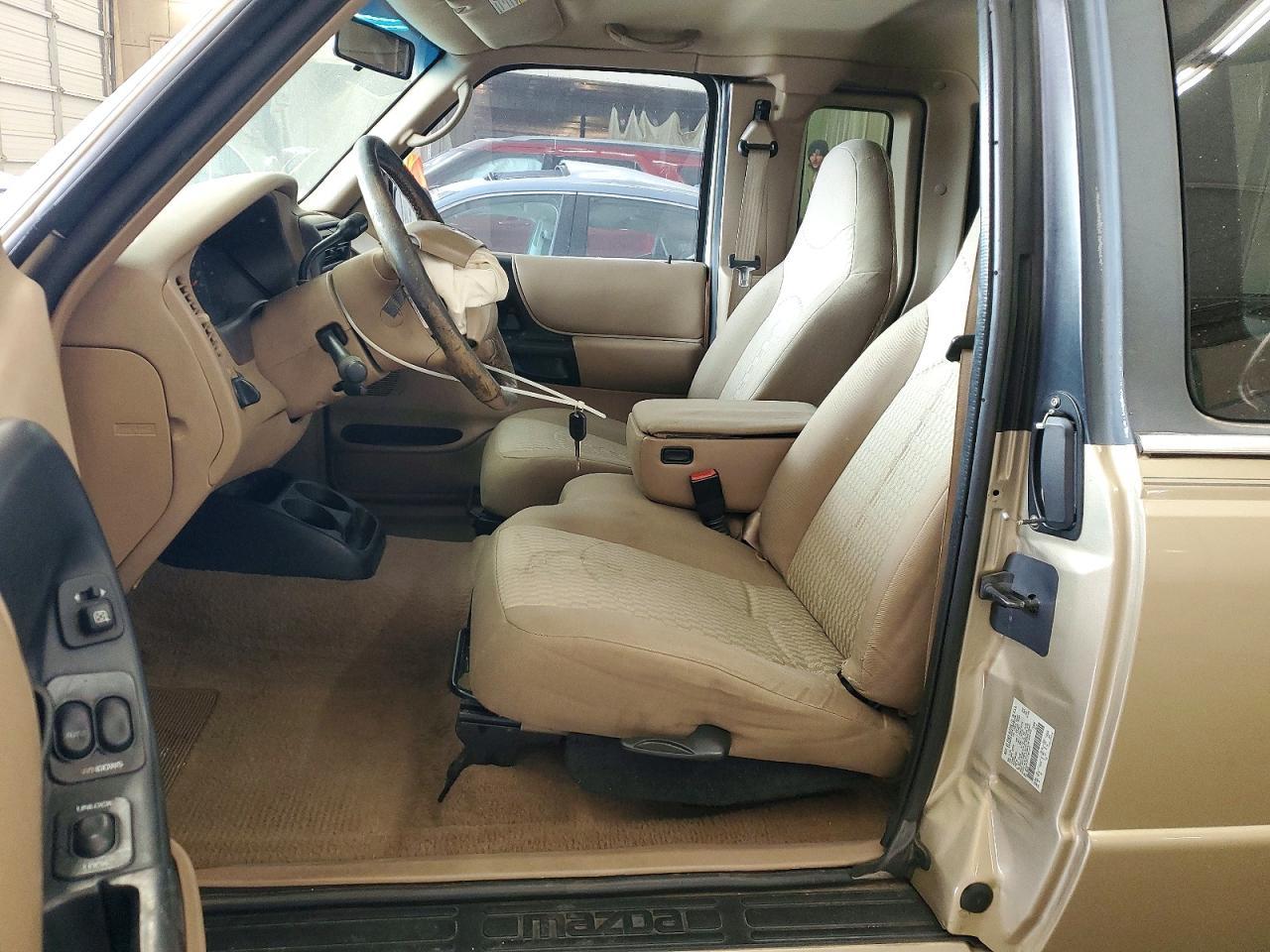 2001 Mazda B4000 Cab Plus - Фото 7