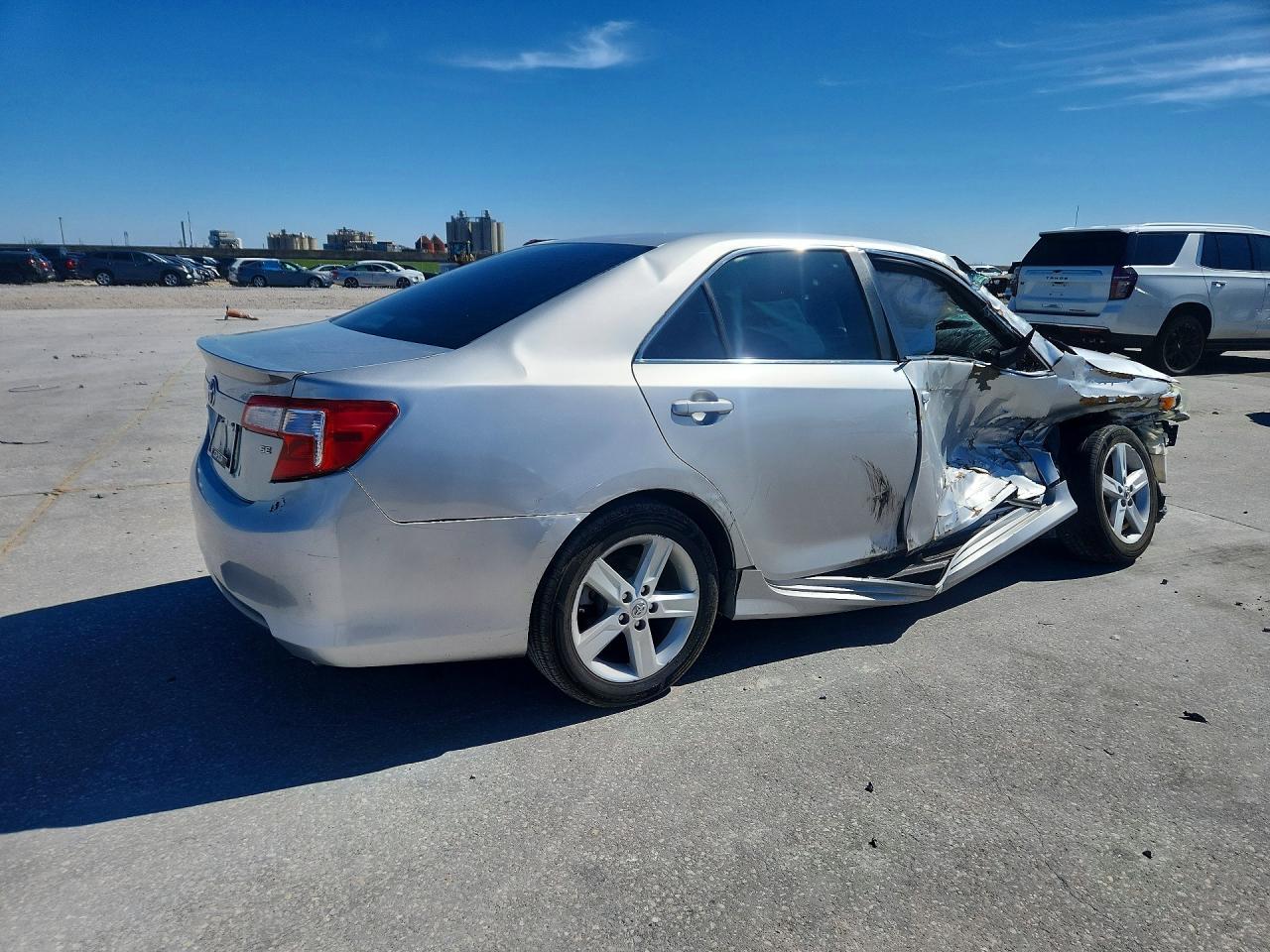 2014 Toyota Camry Se - Image 3