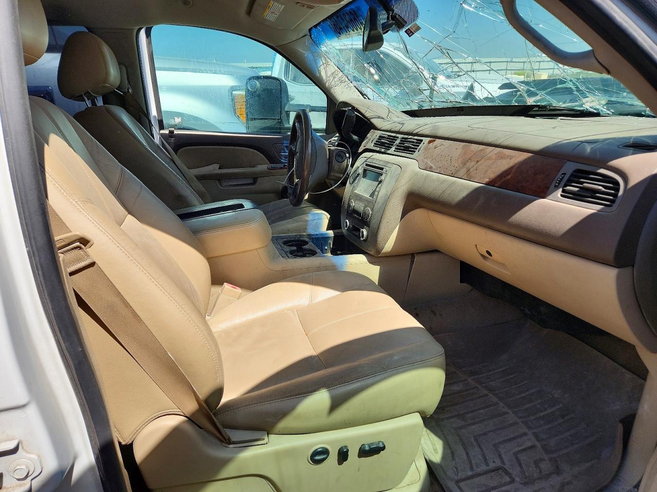 2011 GMC Sierra K3500 Slt - Image 5