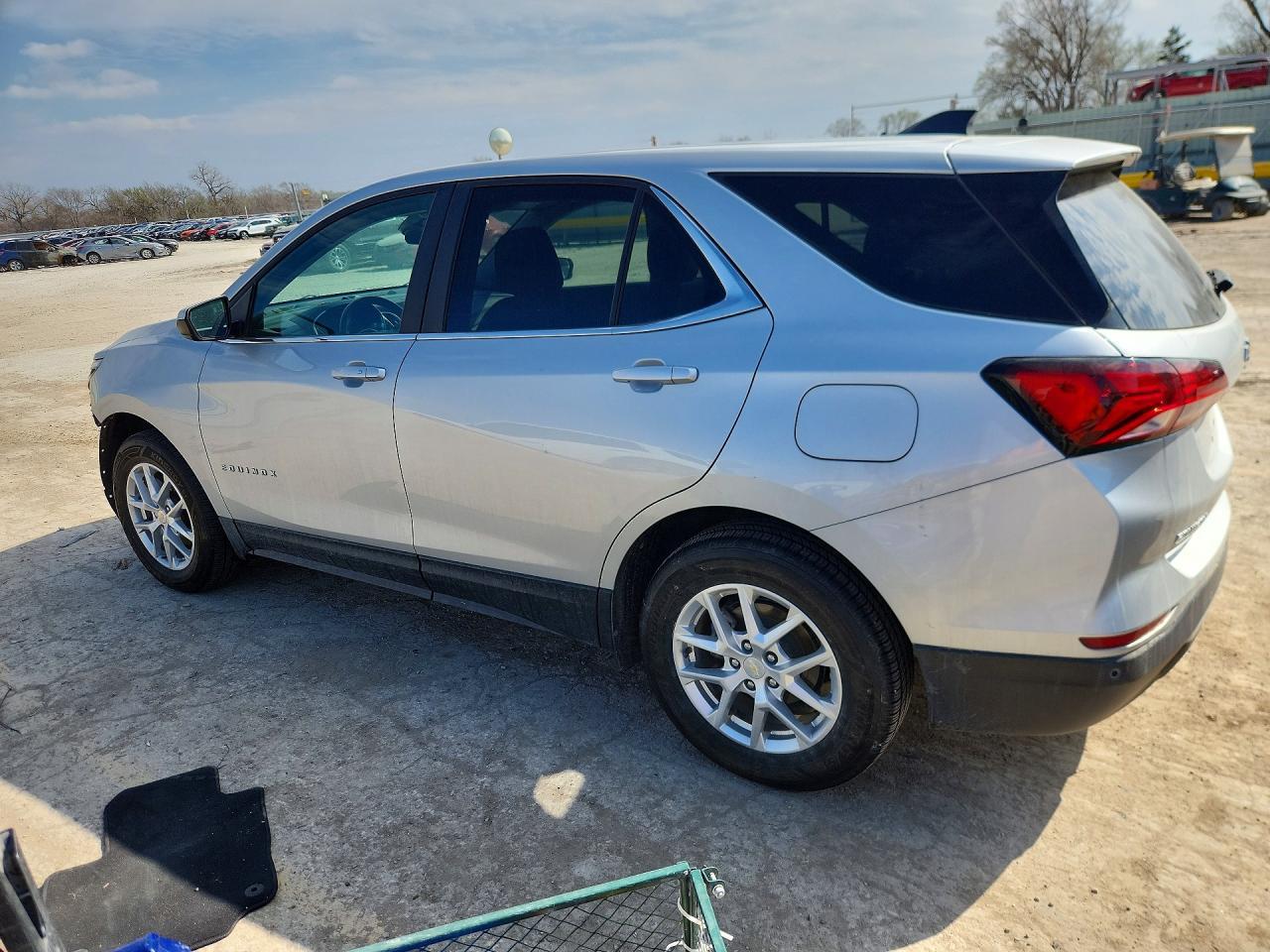 2022 Chevrolet Equinox Lt - Фото 2