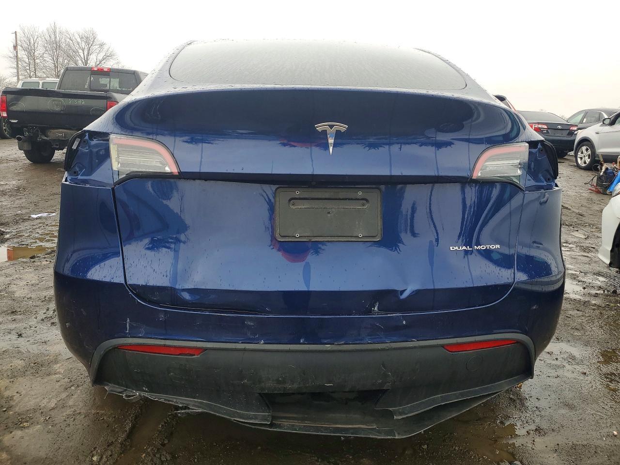 2023 Tesla Model Y - Image 6
