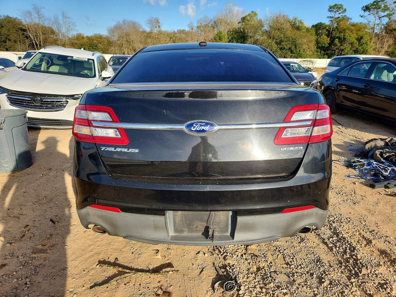 2013 Ford Taurus Se - Фото 6