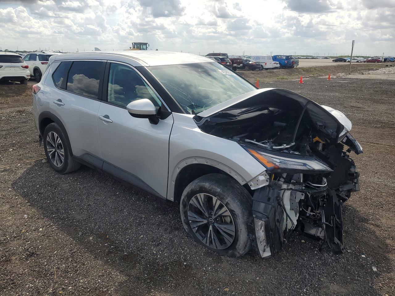 2023 Nissan Rogue Sv - Image 4