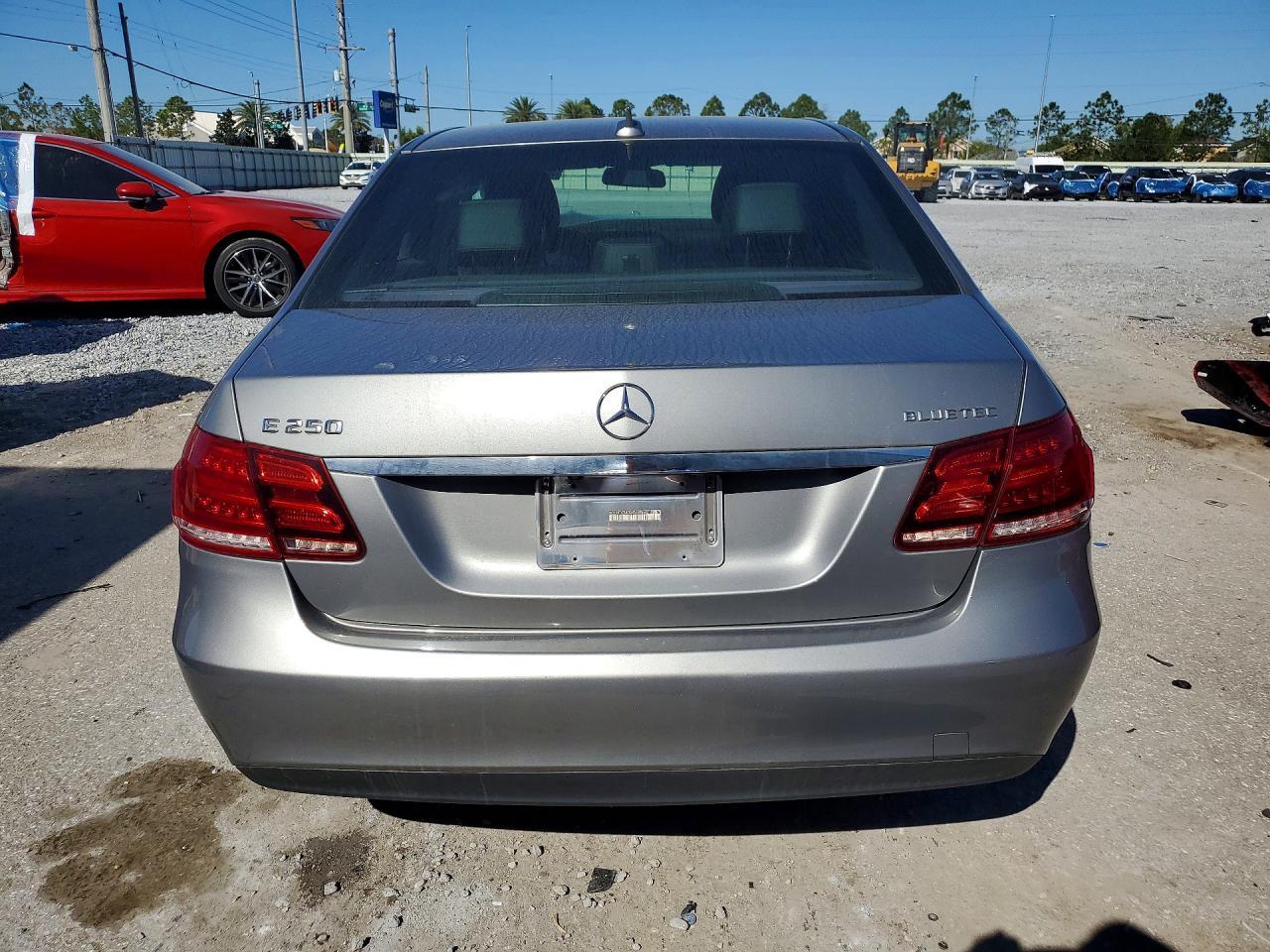 2014 Mercedes-Benz E 250 Bluetec - Фото 6