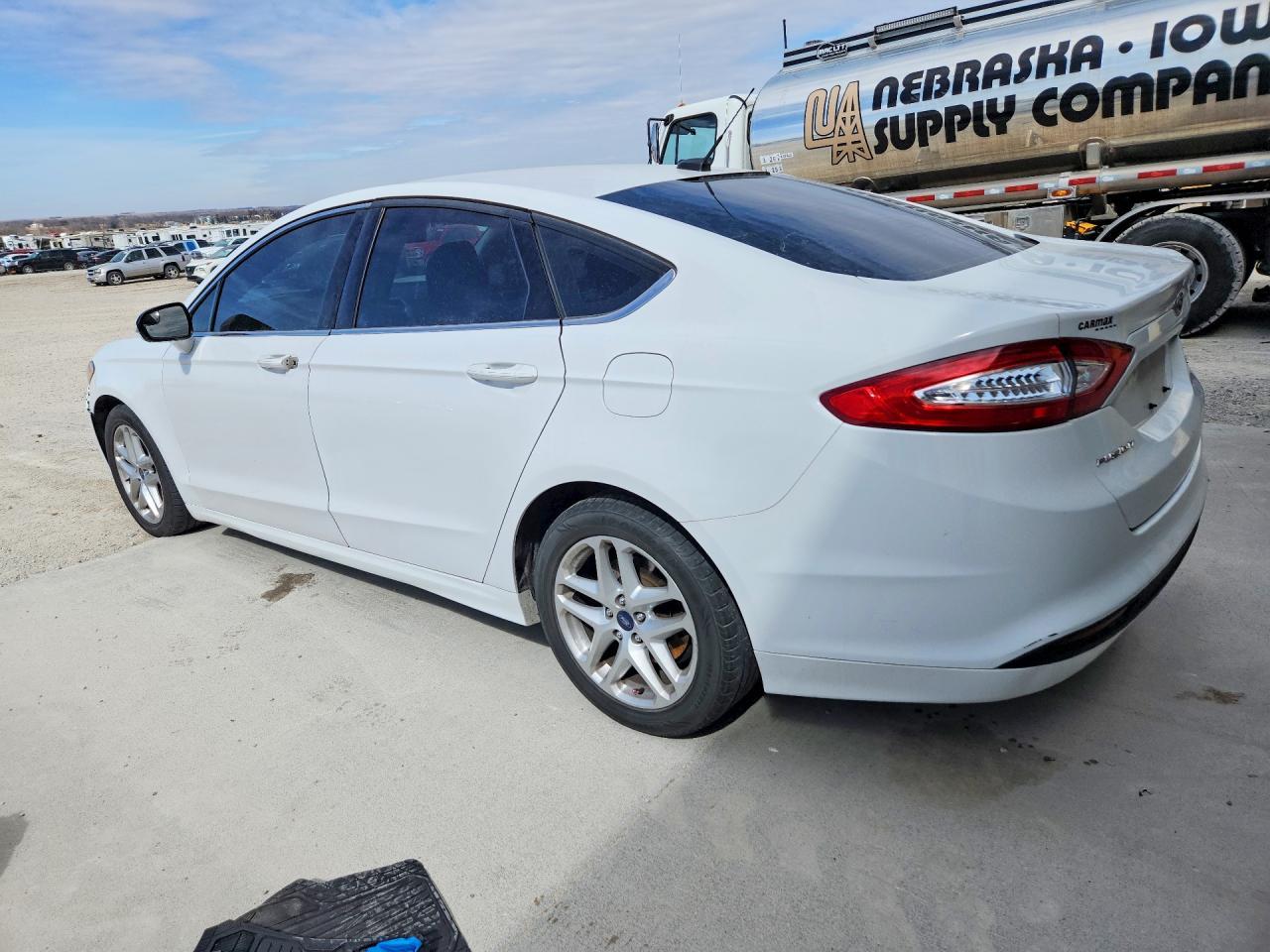 2016 Ford Fusion Se - Фото 2