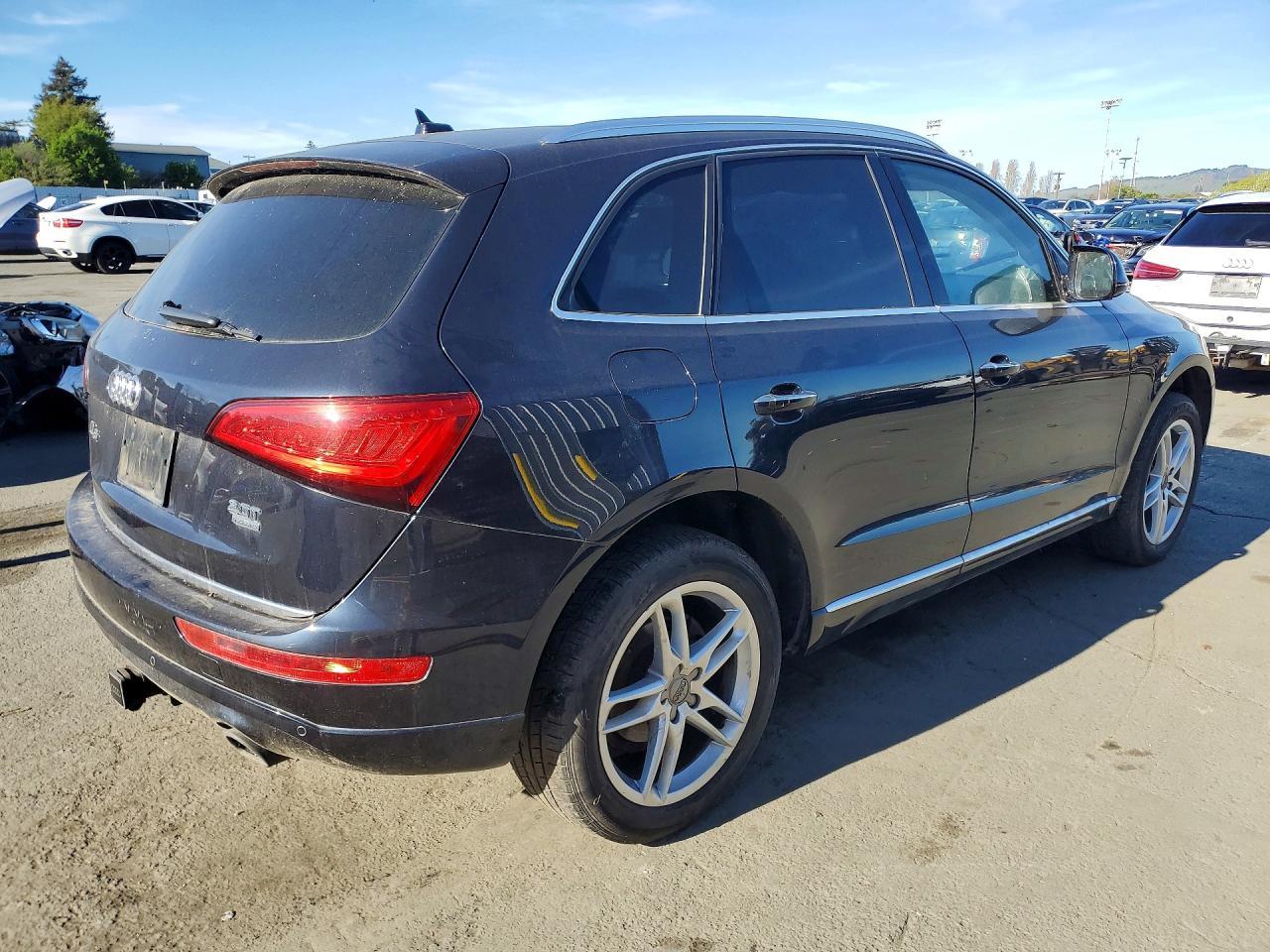 2017 Audi Q5 Premium Plus - Image 3