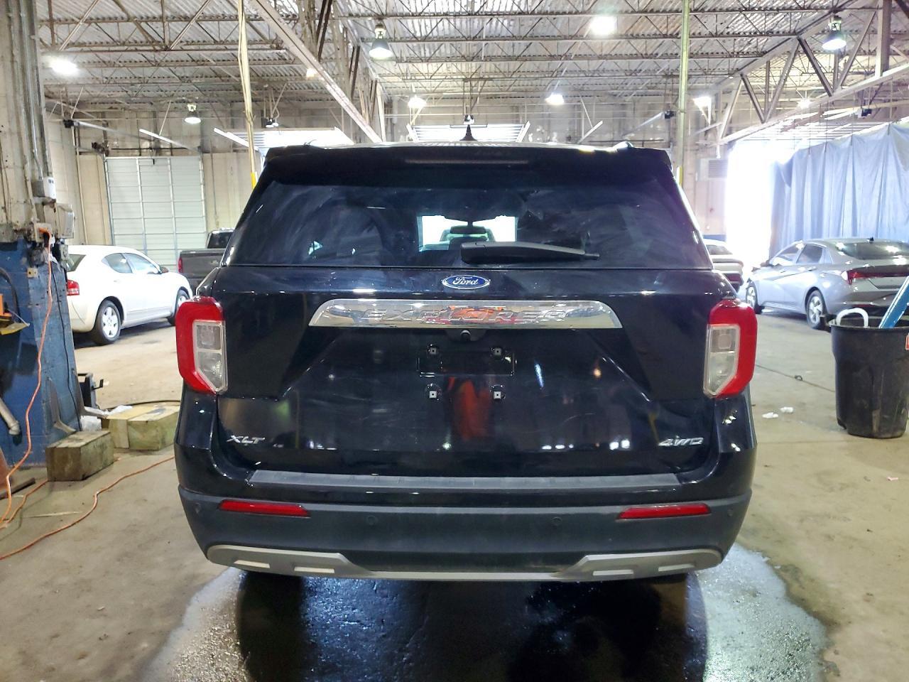 2022 Ford Explorer Xlt - Image 6