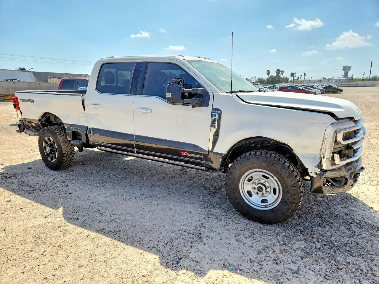 2025 Ford F350 Super Duty - Фото 4