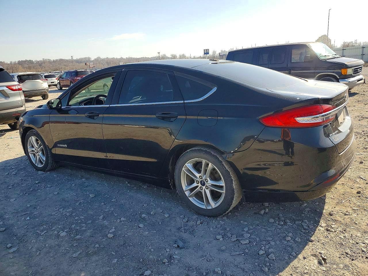 2018 Ford Fusion Se Hybrid - Фото 2