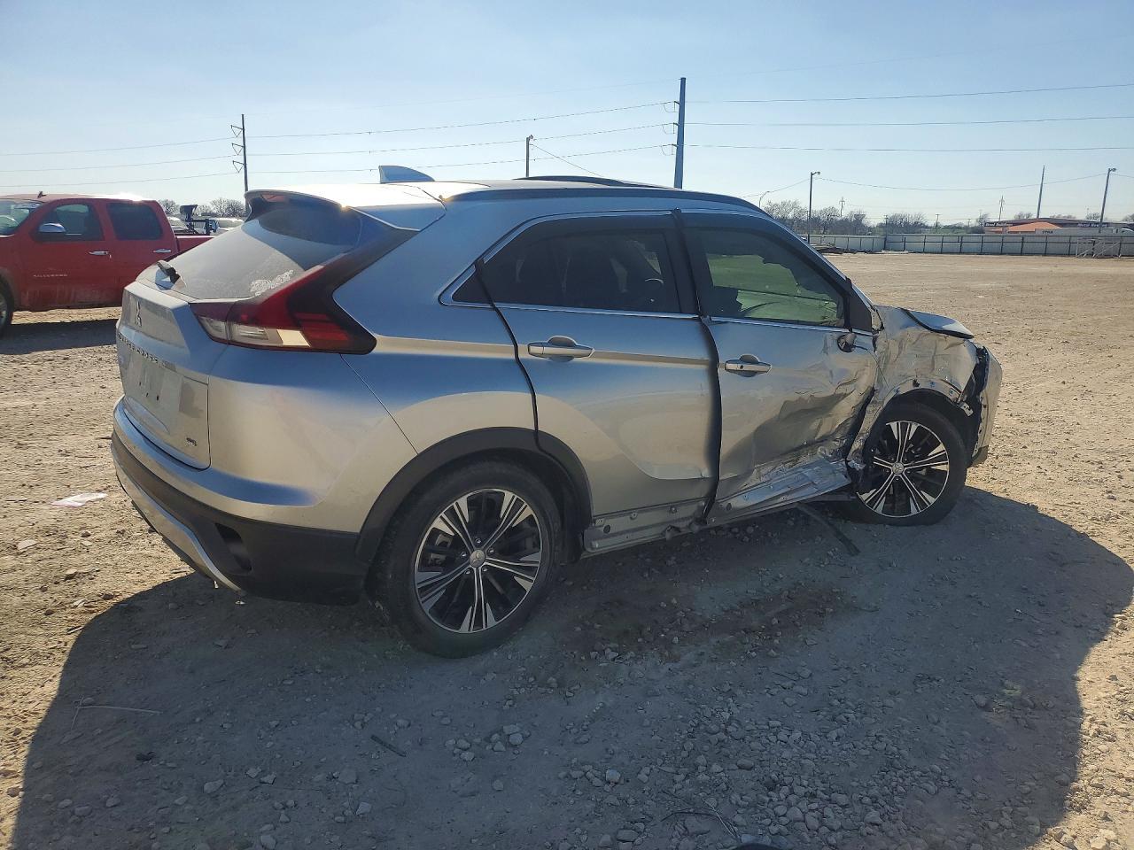 2022 Mitsubishi Eclipse Cross Se - Фото 3