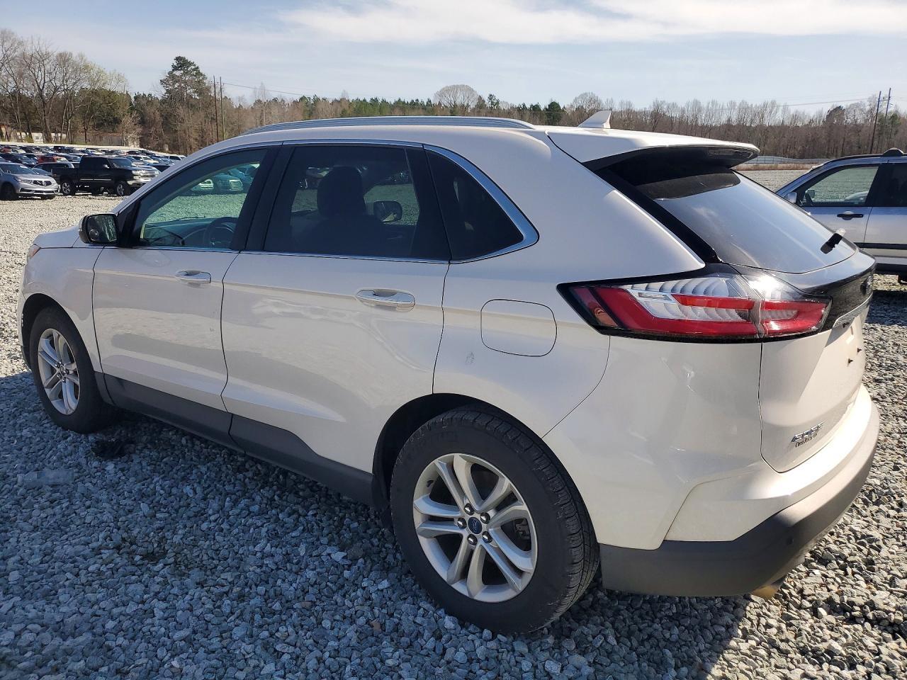 2019 Ford Edge Sel - Image 2