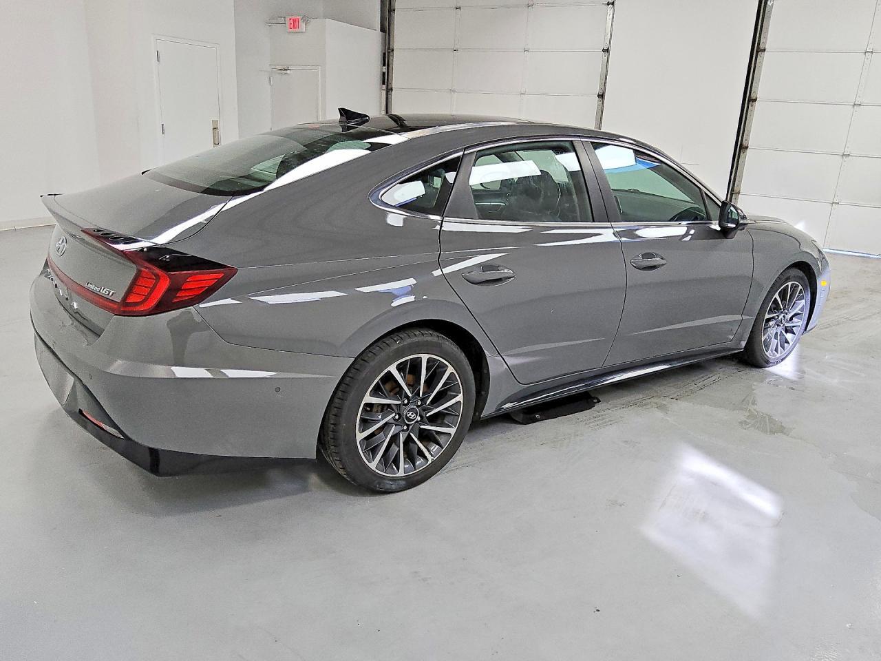 2020 Hyundai Sonata Limited - Image 3