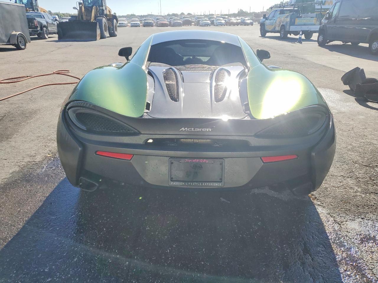 2017 Mclaren Automotive 570S - Фото 6