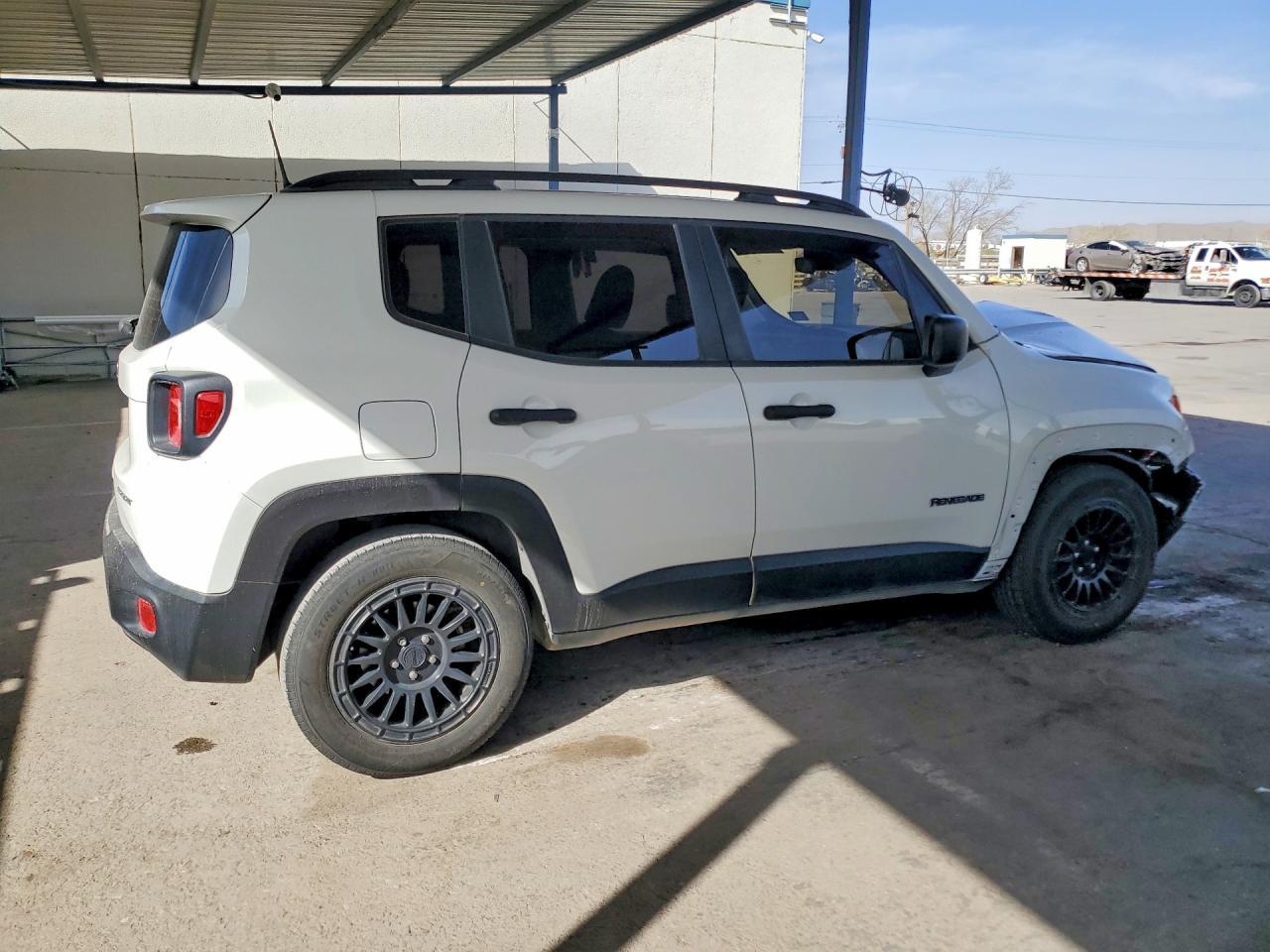 2021 Jeep Renegade Sport - Фото 3