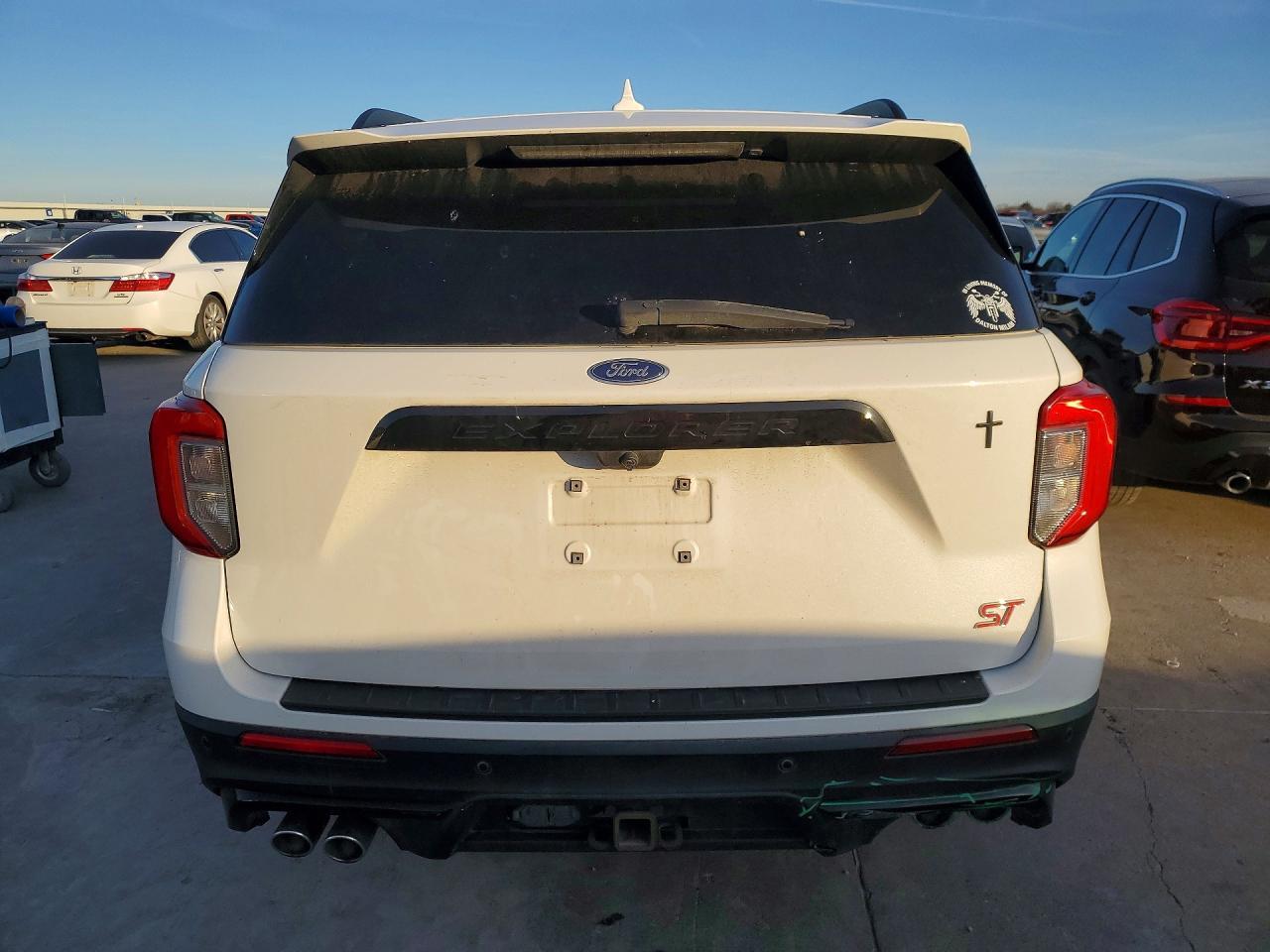 2022 Ford Explorer St - Image 6