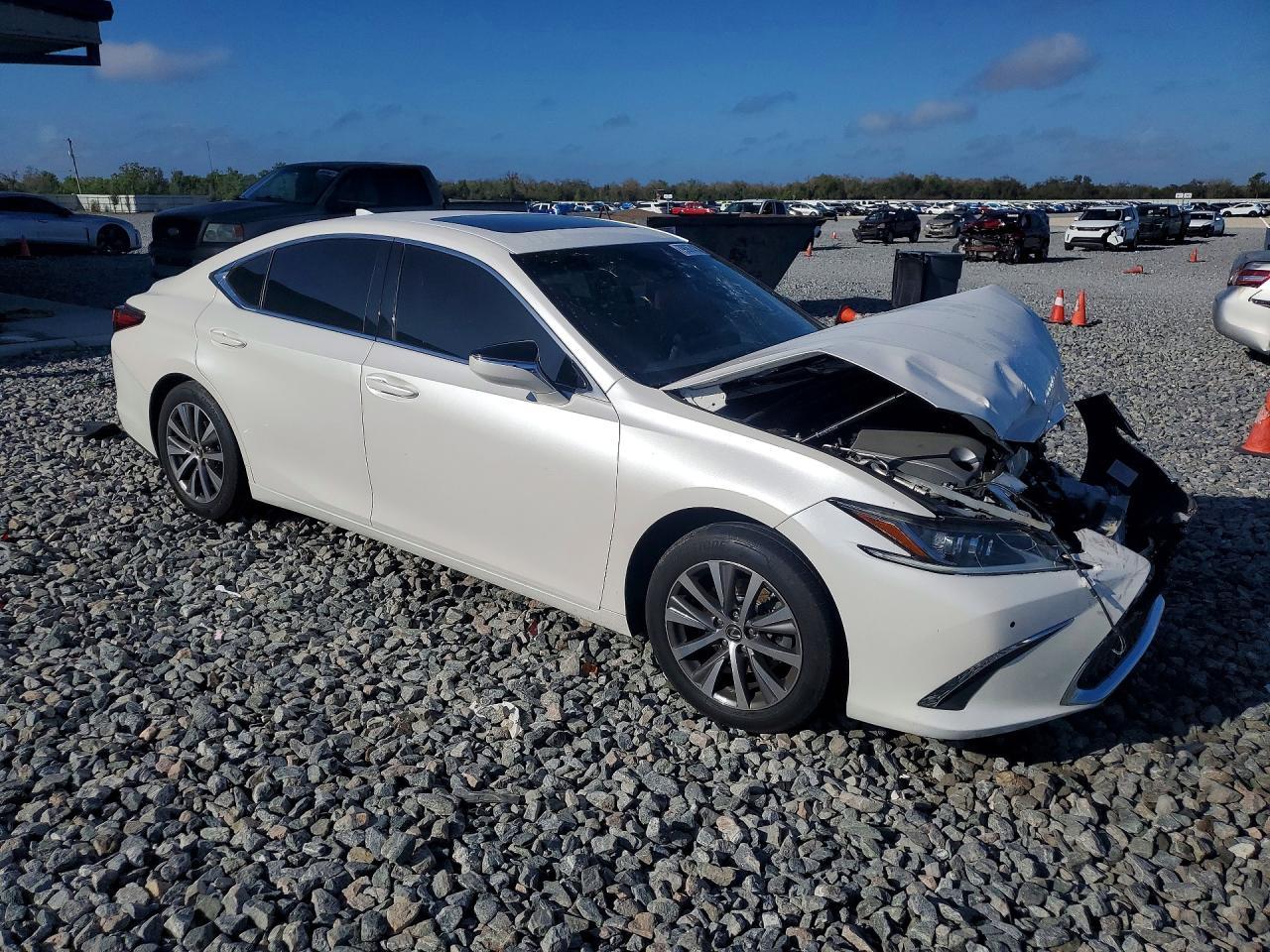 2019 Lexus Es 350 Base - Image 4