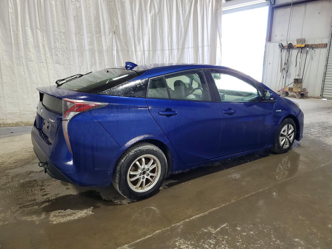 2016 Toyota Prius Three- R&D- Cln Title- Pri Fleet - Фото 3