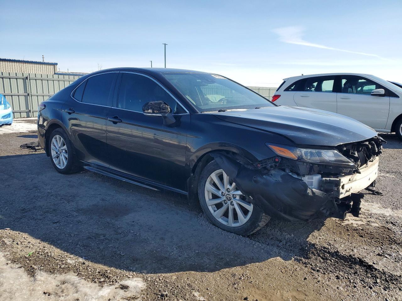 2022 Toyota Camry Se - Фото 4