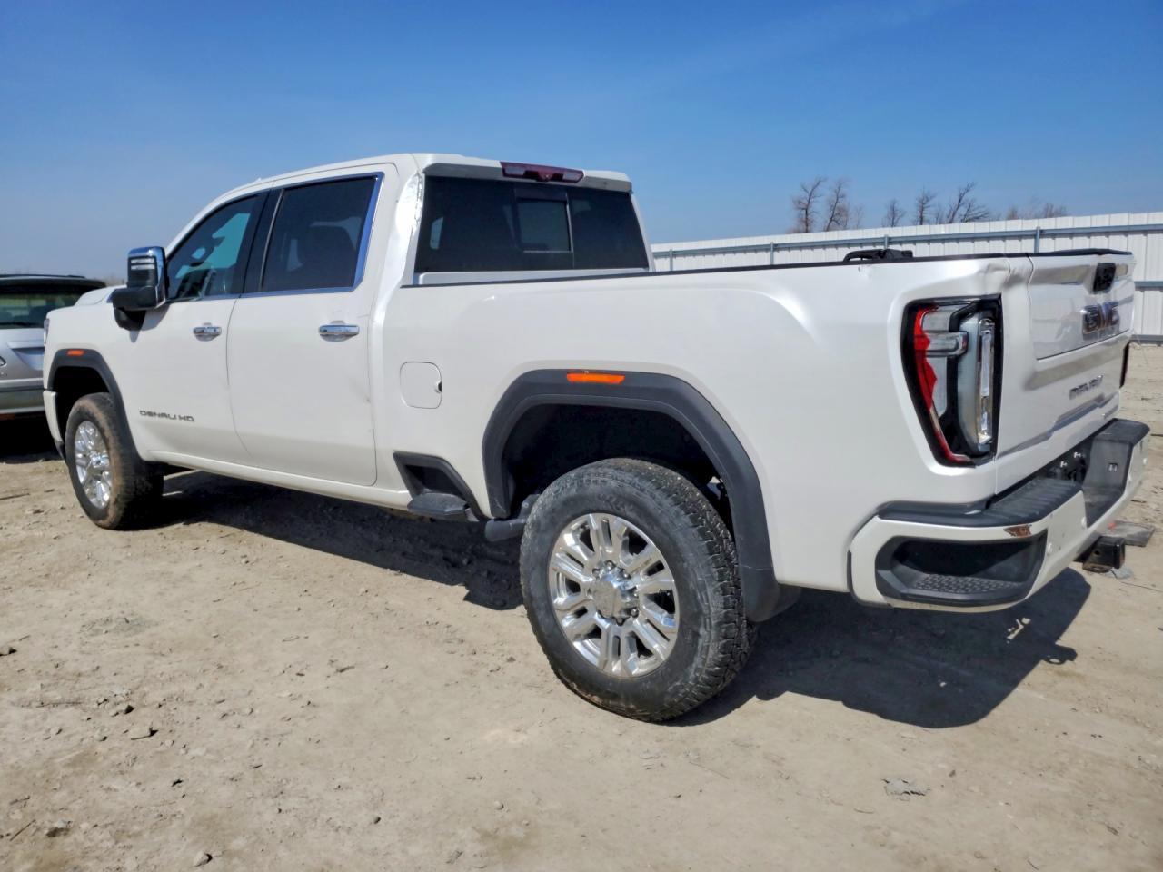 2021 GMC Sierra - Фото 2