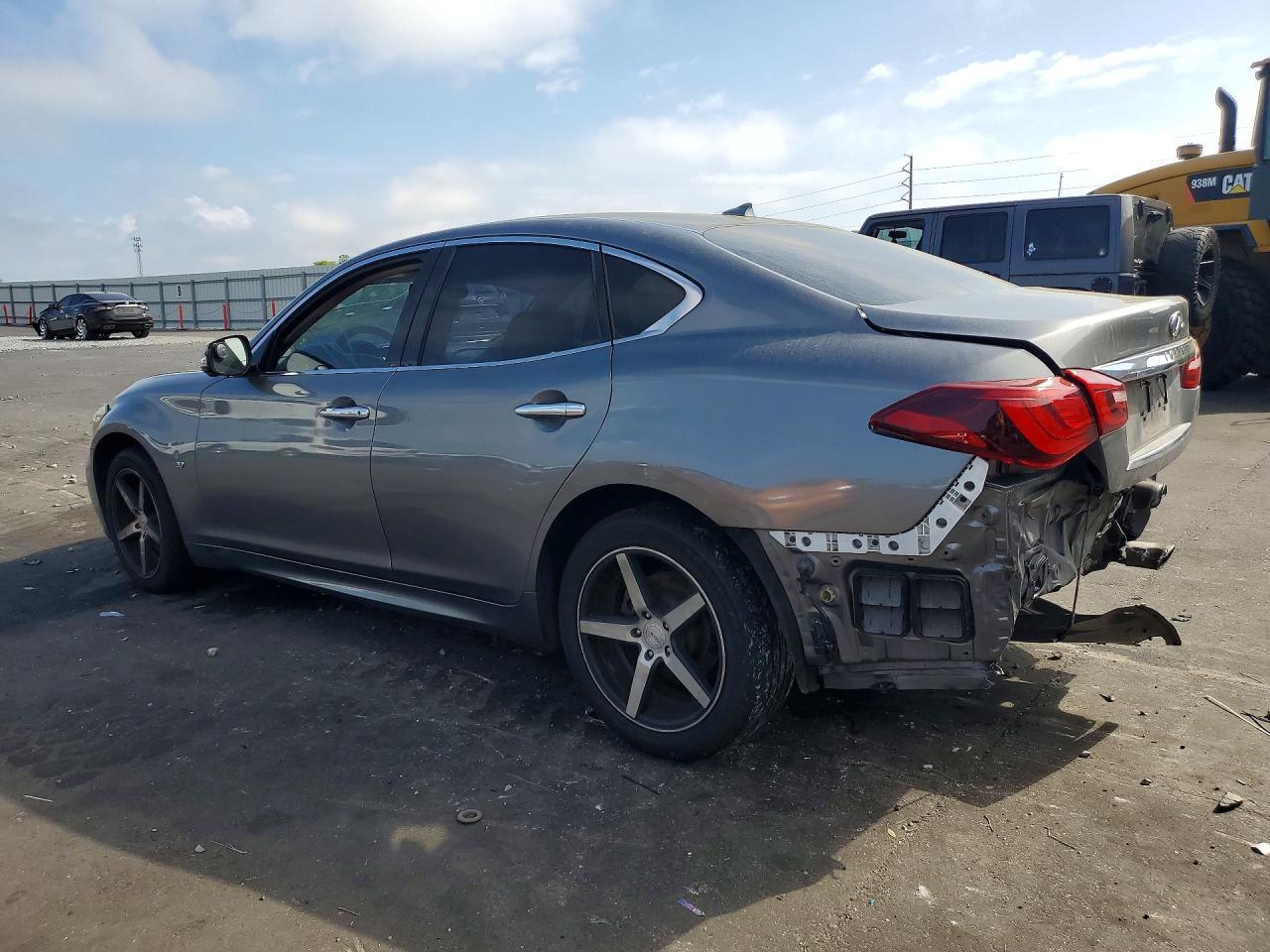 2018 Infiniti Q70 3.7 Luxe - Фото 2