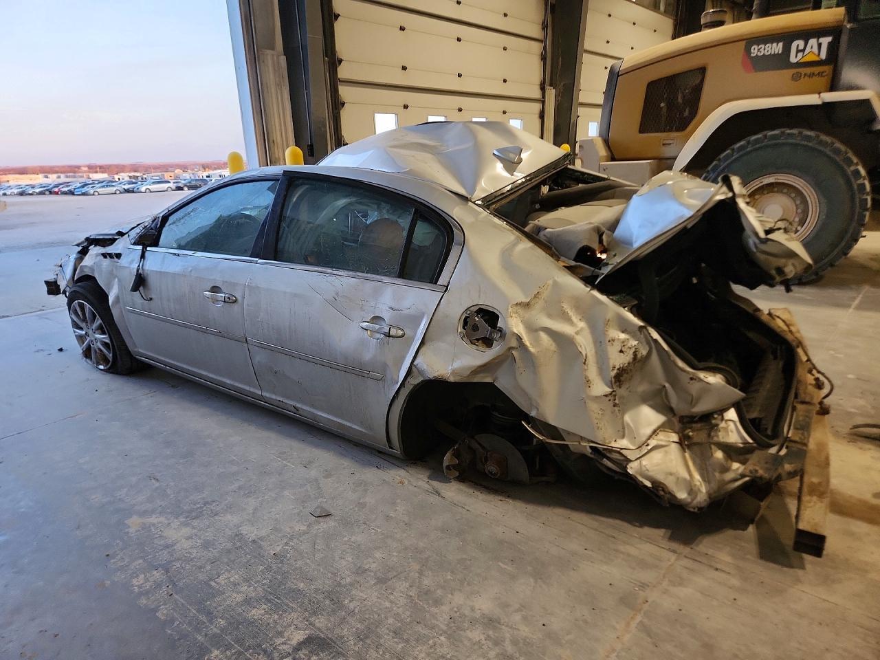 2009 Buick Lucerne Cxl - Image 2