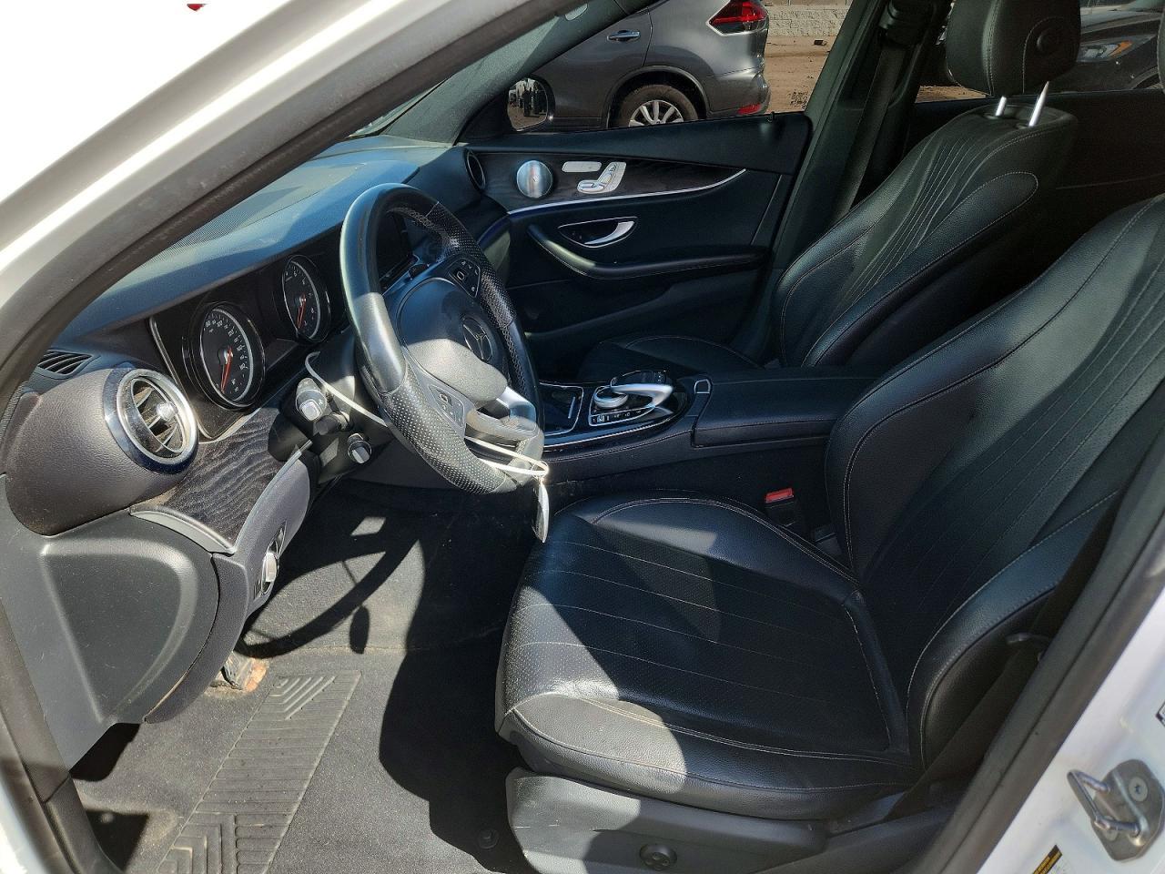 2017 Mercedes-Benz E 300 - Фото 7