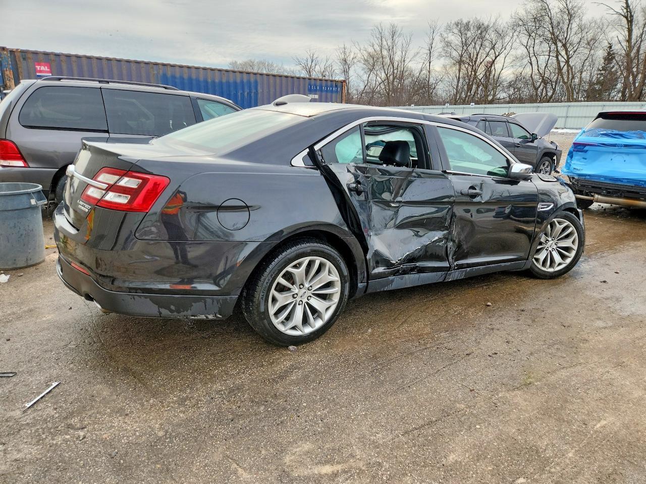 2015 Ford Taurus Limited - Фото 3