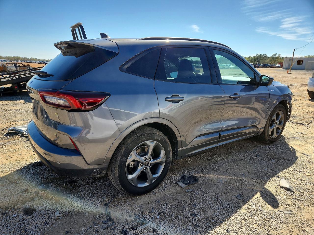 2024 Ford Escape St Line - Image 3