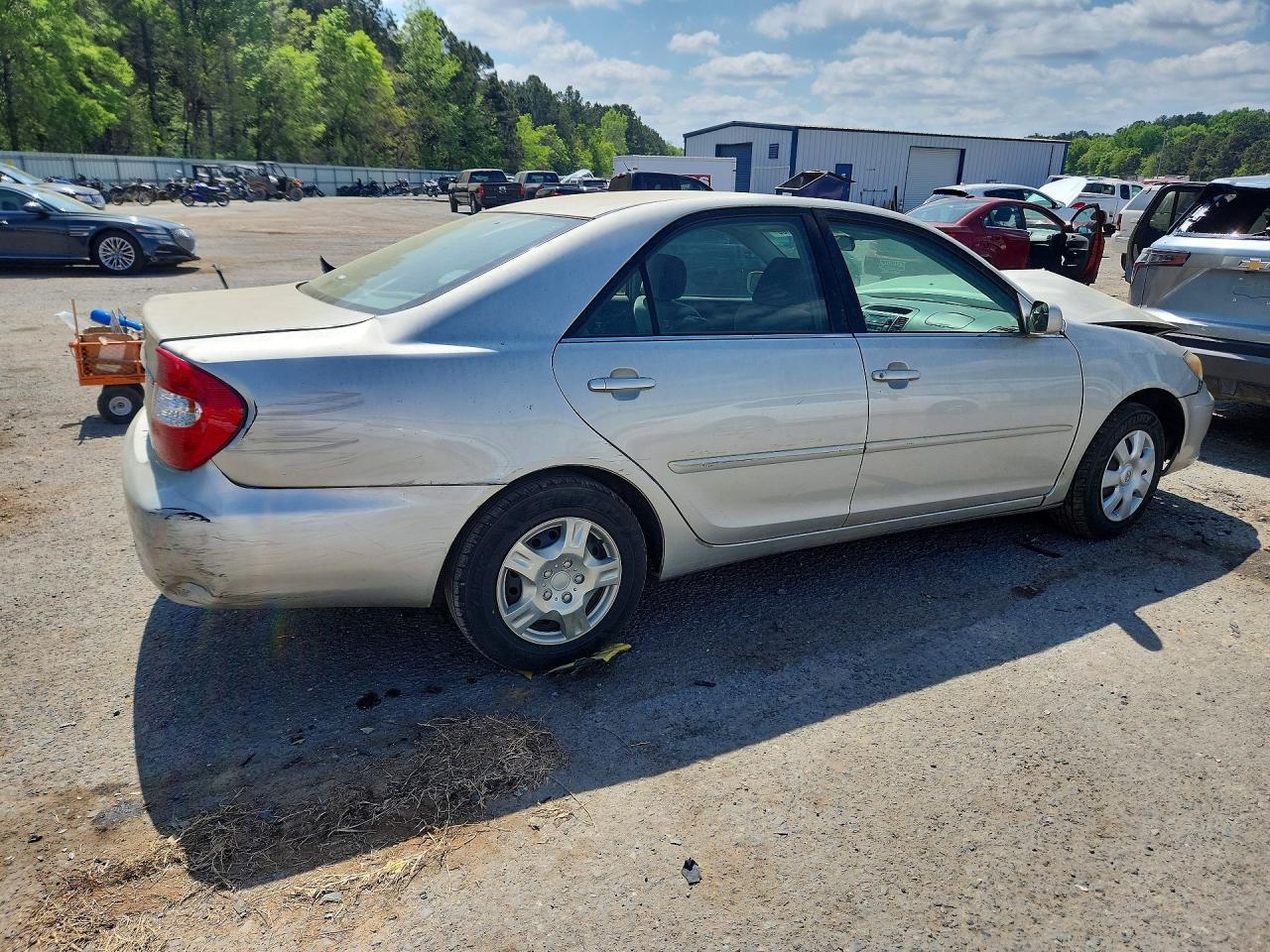 2003 Toyota Camry Le - Image 3