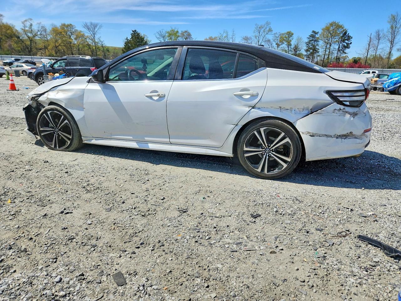 2020 Nissan Sentra Sr - Фото 2