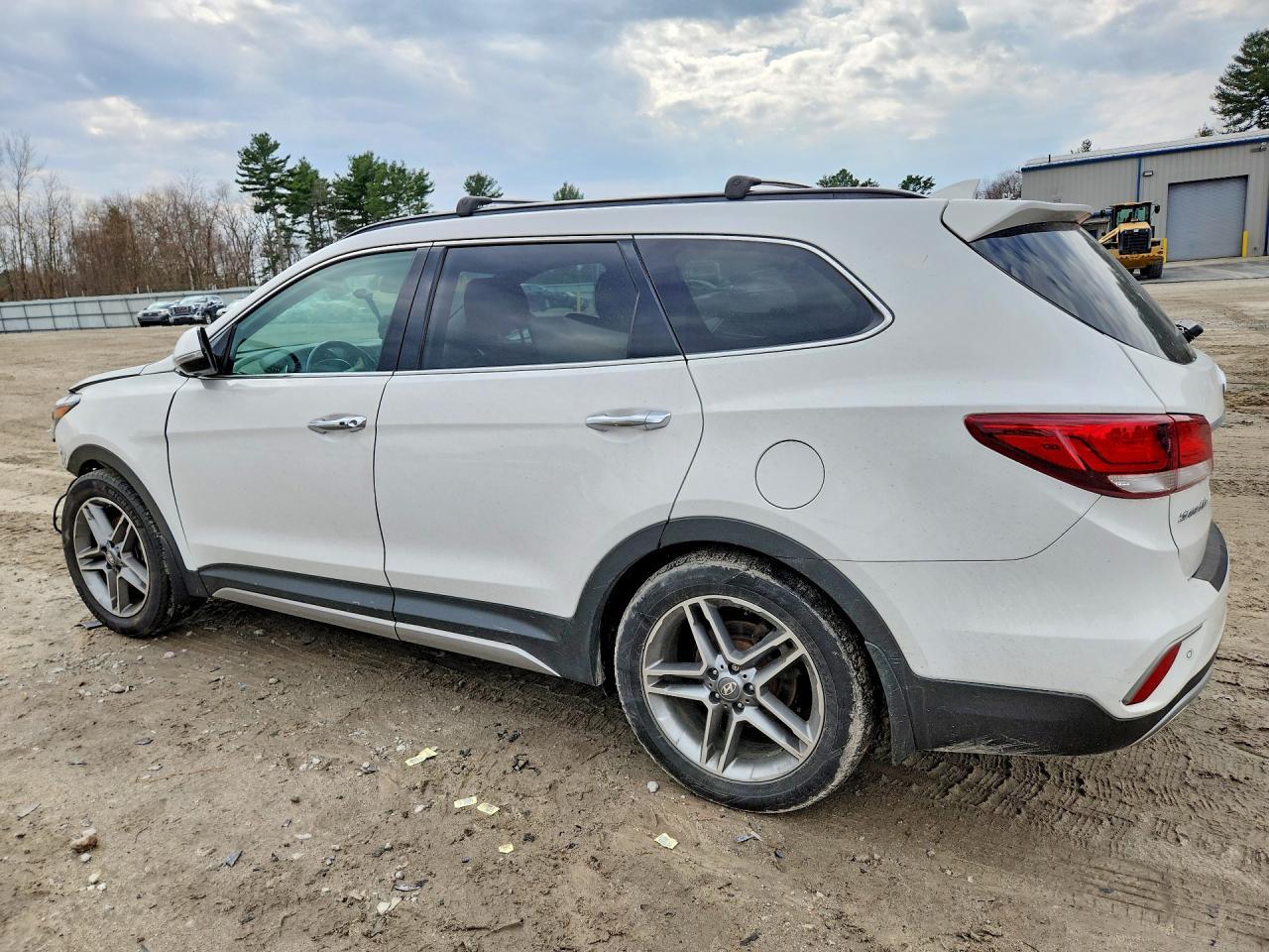 2018 Hyundai Santa Fe Limited Ultimate - Фото 2