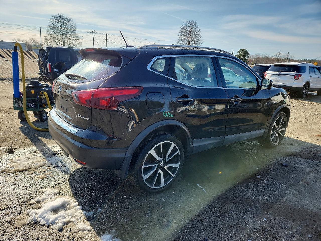 2017 Nissan Rogue Sport - Image 3