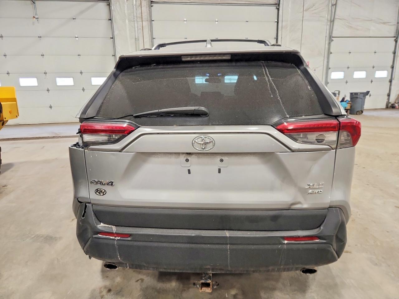 2019 Toyota Rav4 Xle - Image 6